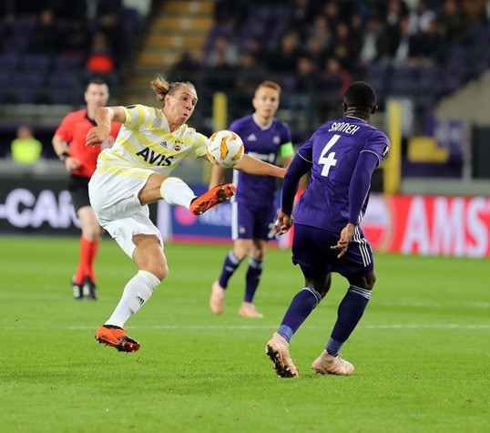 Frey, Anderlecht karşısında ilk resmi golünü attı