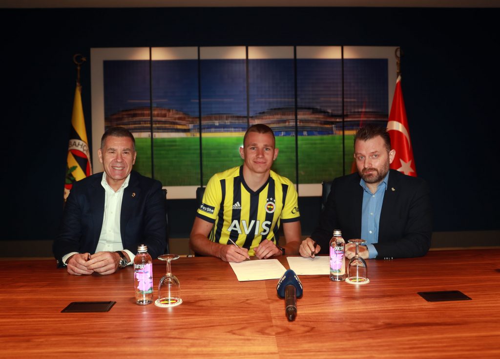 Attila Szalai Fenerbahçe'de