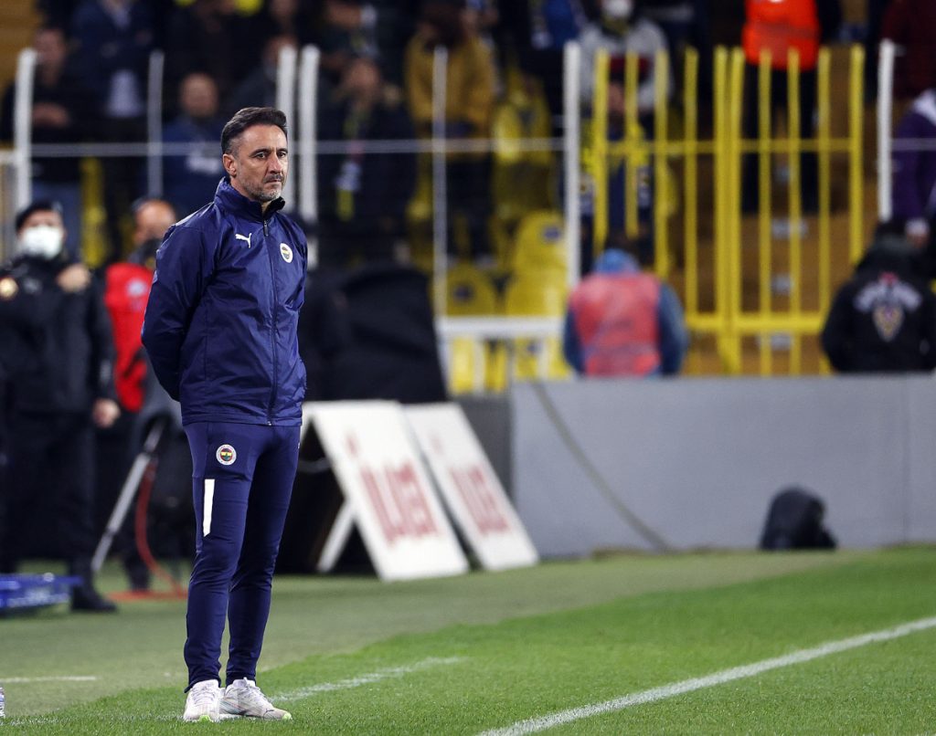 Fenerbahçe Teknik Direktörü Vitor Pereira