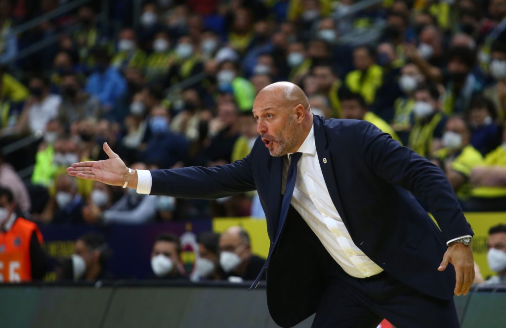 Fenerbahçe Erkek Basketbol Takımı Başantrenörü Aleksandar Djordjevic