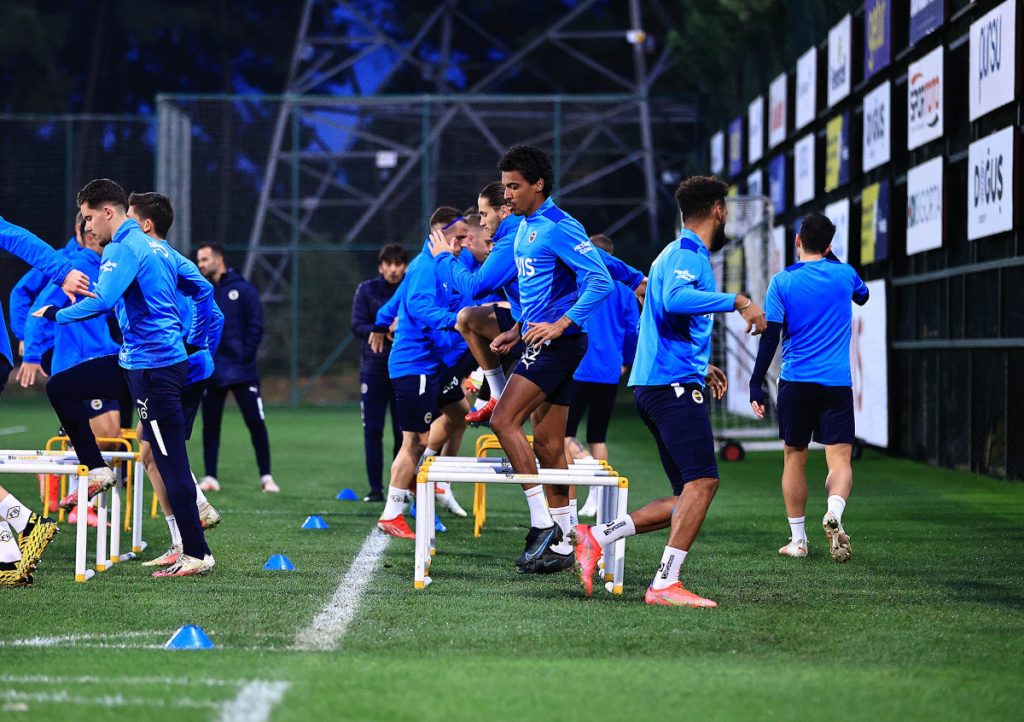 Fenerbahçe, Göztepe maçı hazırlıklarına başladı