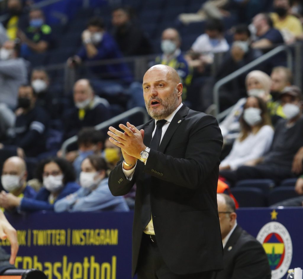 Fenerbahçe Erkek Basketbol Takımı Başantrenörü Aleksandar Djordjevic