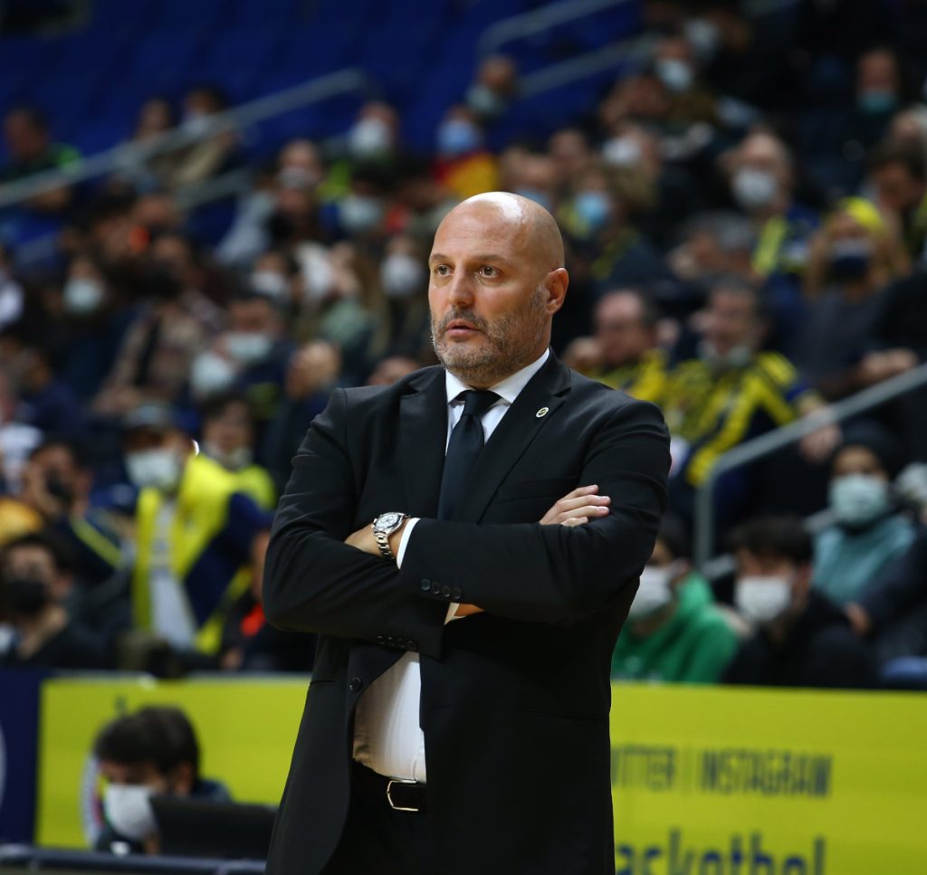 Fenerbahçe Erkek Basketbol Takımı Başantrenörü Aleksandar Djordjevic