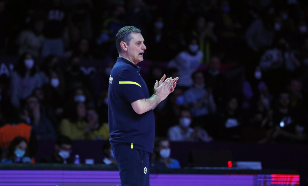 Fenerbahçe Kadın Voleybol Takımı Başantrenörü Zoran Terzic