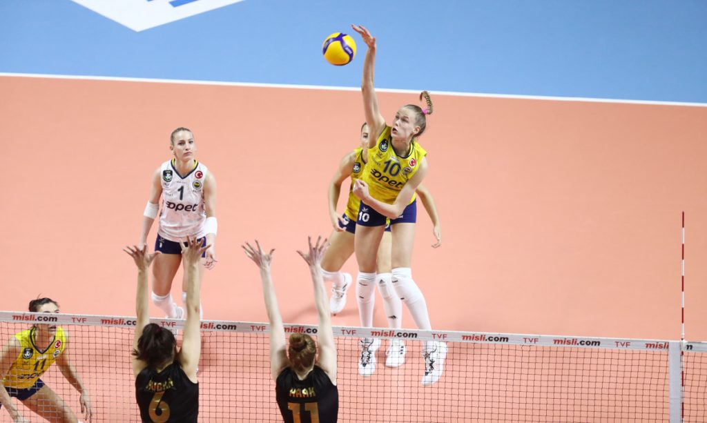 Fenerbahçe Opet 1-3 VakıfBank