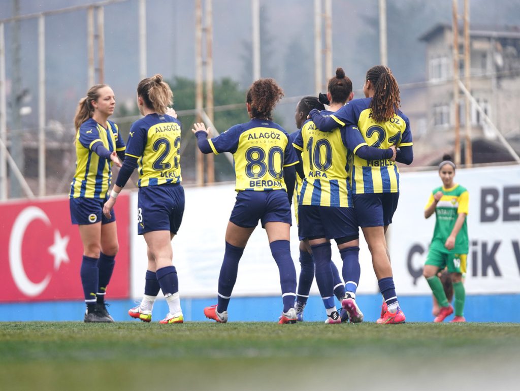 Fenerbahçe Kadın Futbol Takımı