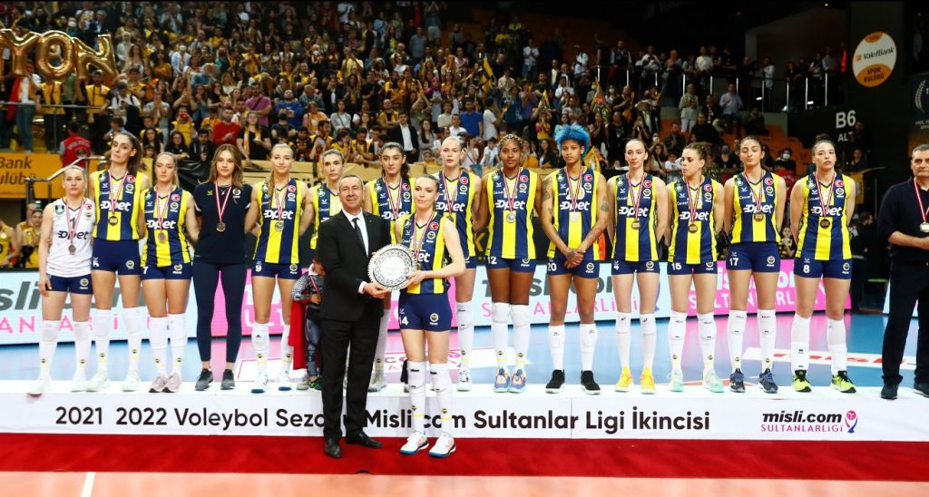 Fenerbahçe Opet Sultanlar Ligi'ni ikinci sırada tamamladı