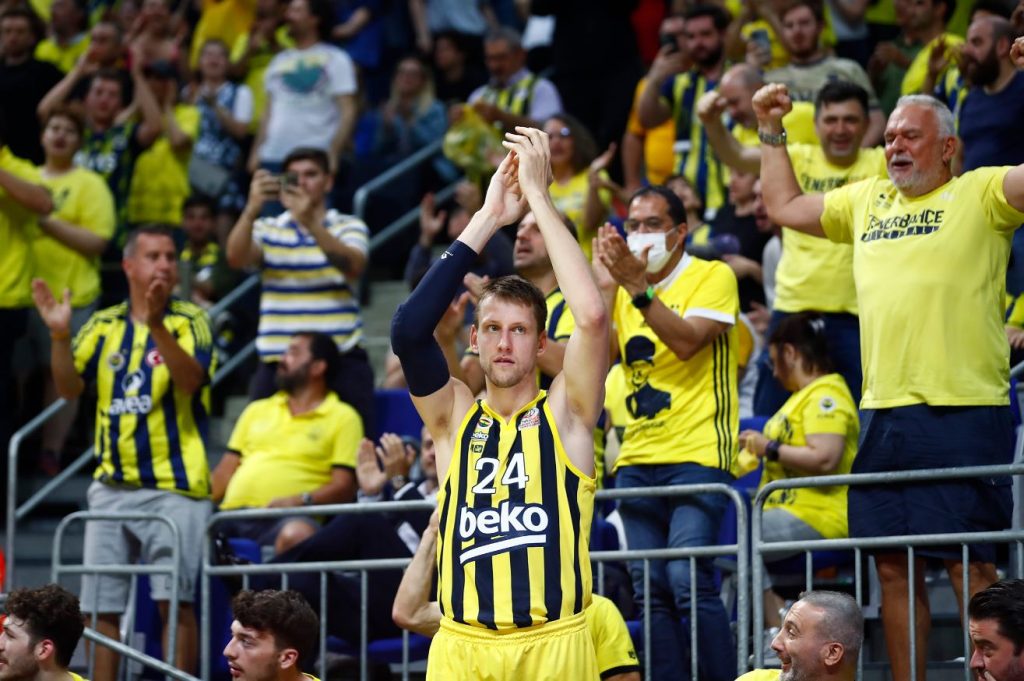 Jan Vesely, Fenerbahçe Beko'ya veda etti