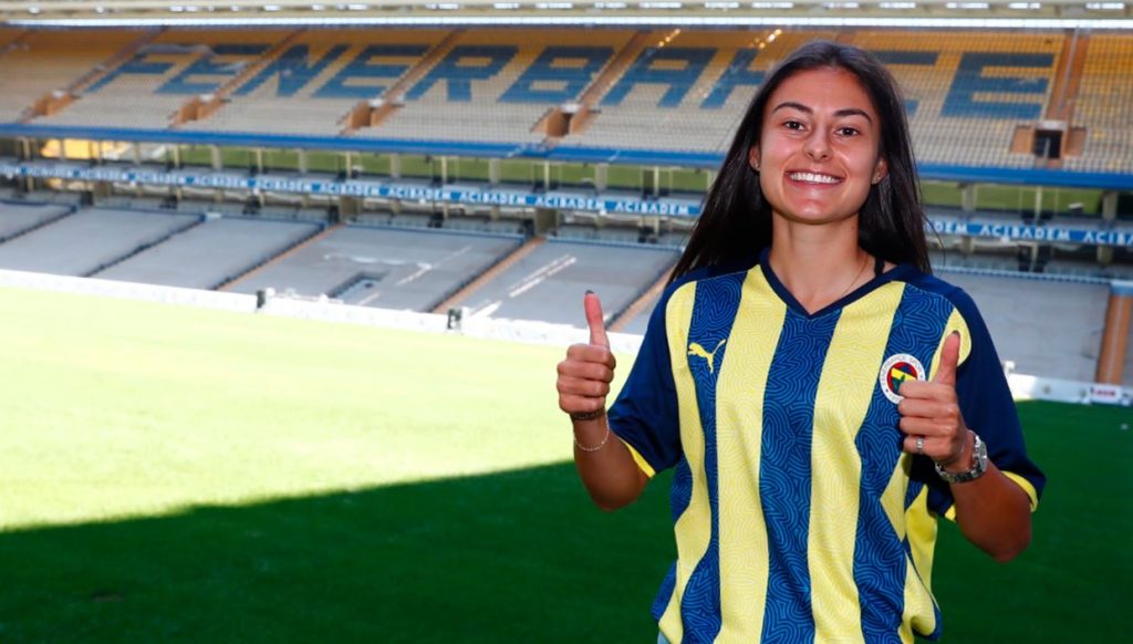 Ecem Cumert Fenerbahçe'de