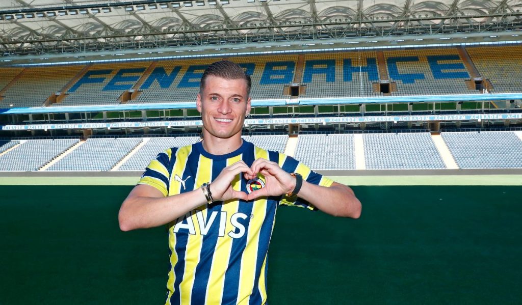 Ezgjan Alioski Fenerbahçe'de