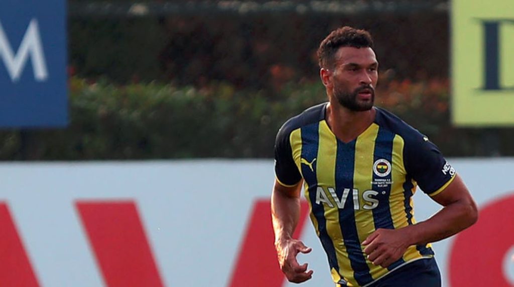 Fenerbahçe'de Steven Caulker ile yollar ayrıldı