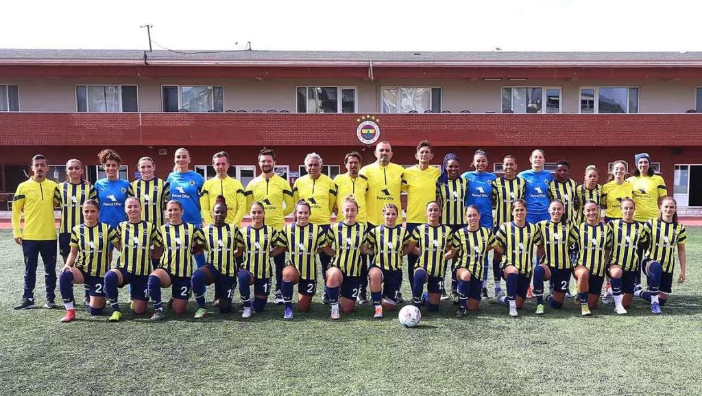 Fenerbahçe Kadın Futbol Takımı