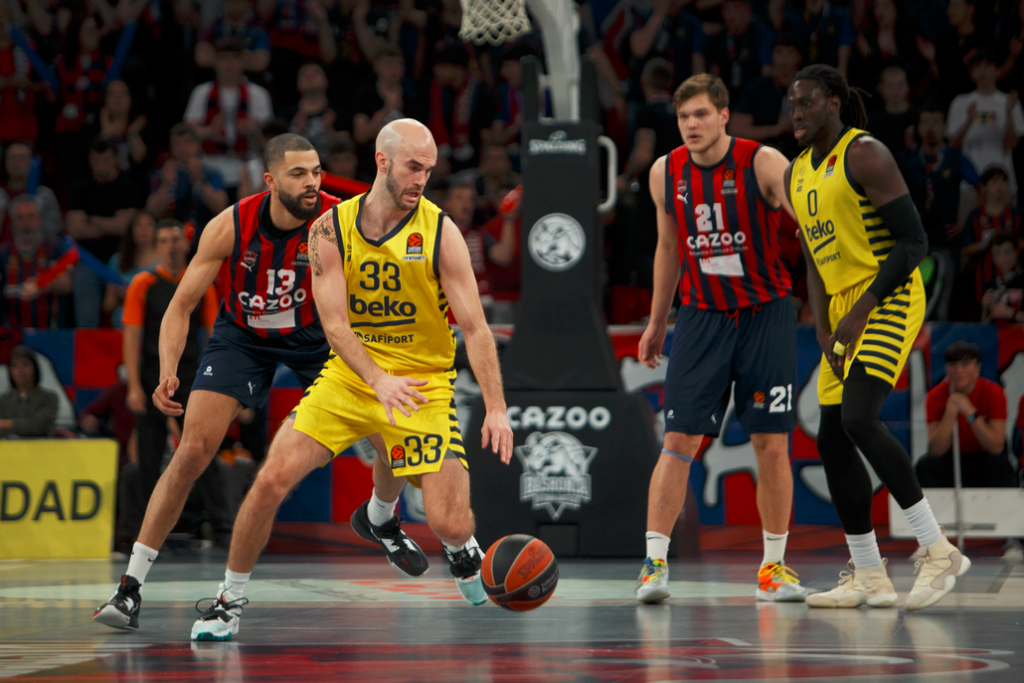 Cazoo Baskonia -Fenerbahçe Beko