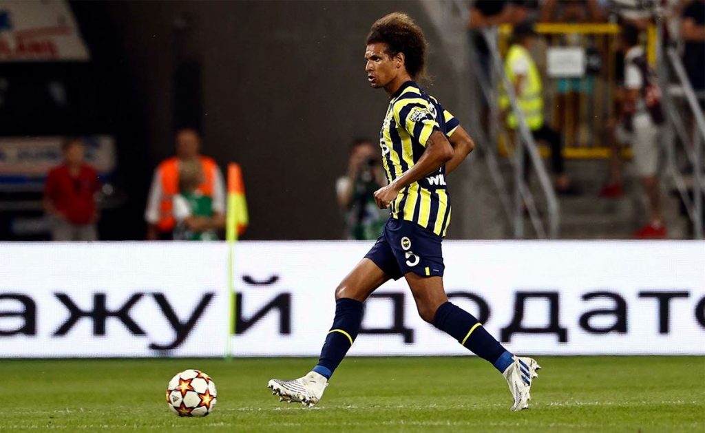 Fenerbahçe'de Willian Arao ile yollar ayrıldı