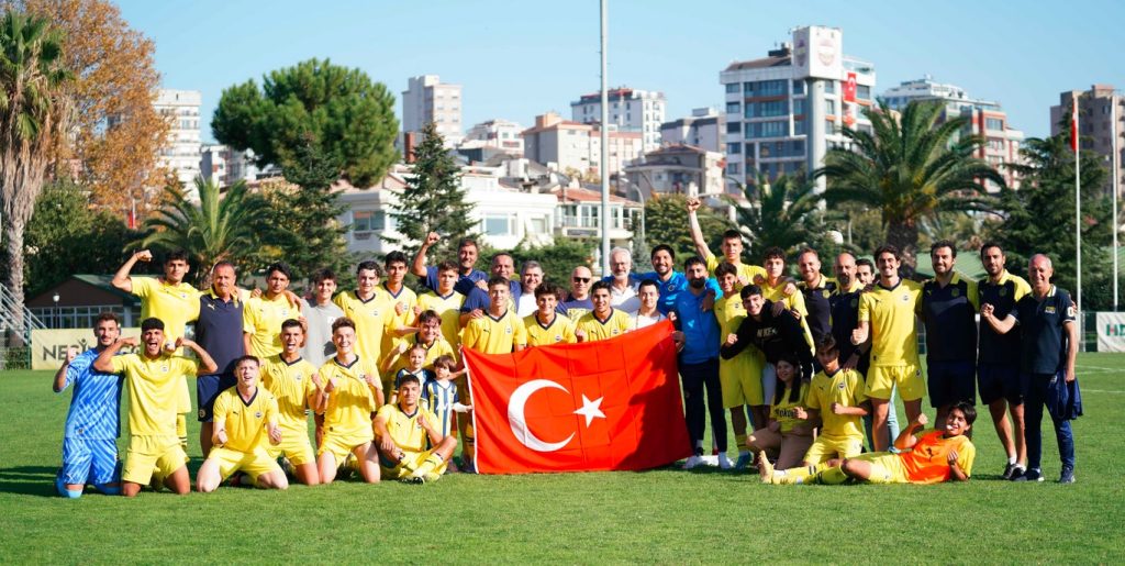 Fenerbahçe U19 Takımımız