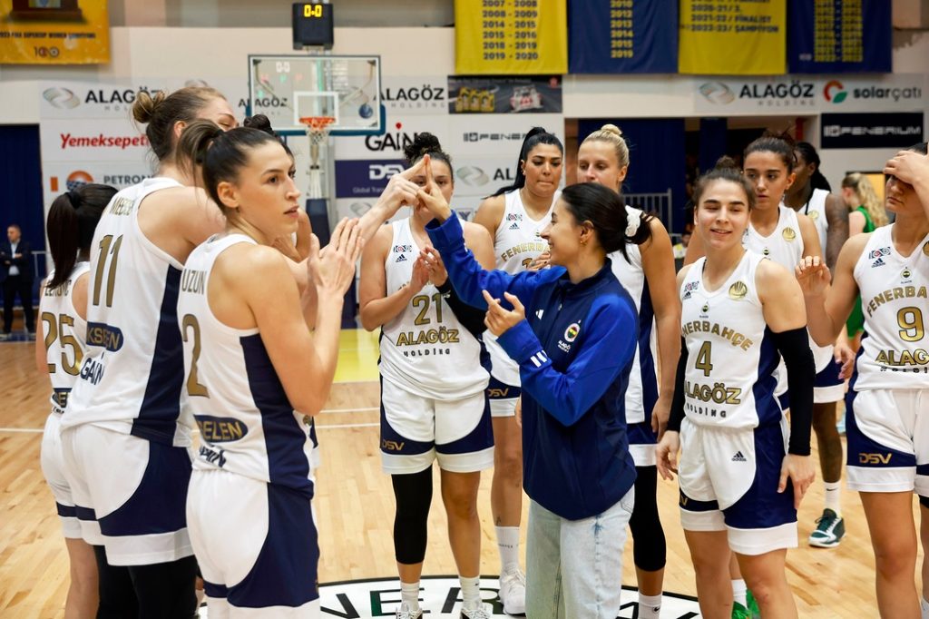 Fenerbahçe Kadın Basketbol Takımı