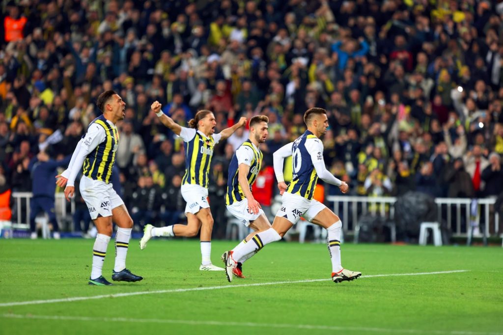 Fenerbahçe Futbol Takımı