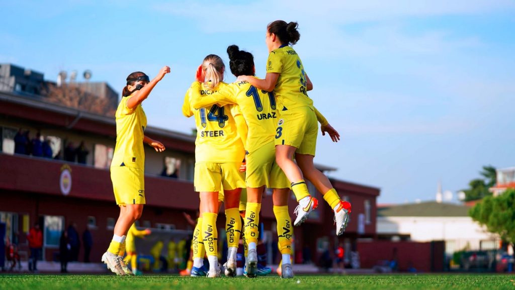 Fenerbahçe Kadın Futbol Takımı