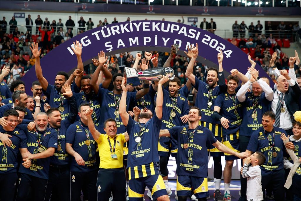 2024 Türkiye Kupası Şampiyonu Fenerbahçe Beko