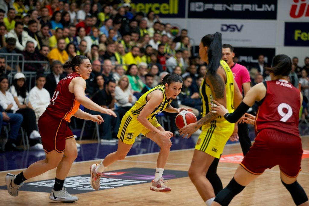 Fenerbahçe Opet 82-73 Galatasaray Çağdaş Faktoring