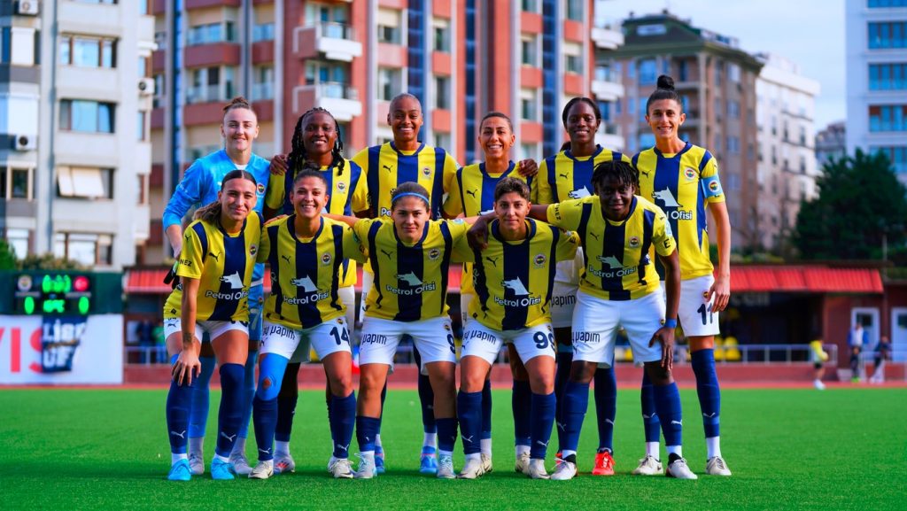 Fenerbahçe Kadın Futbol Takımı