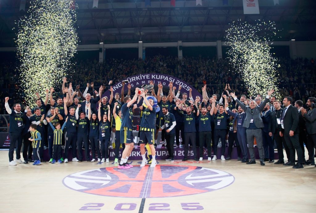 2025 Türkiye Kupası Şampiyonu Fenerbahçe Beko